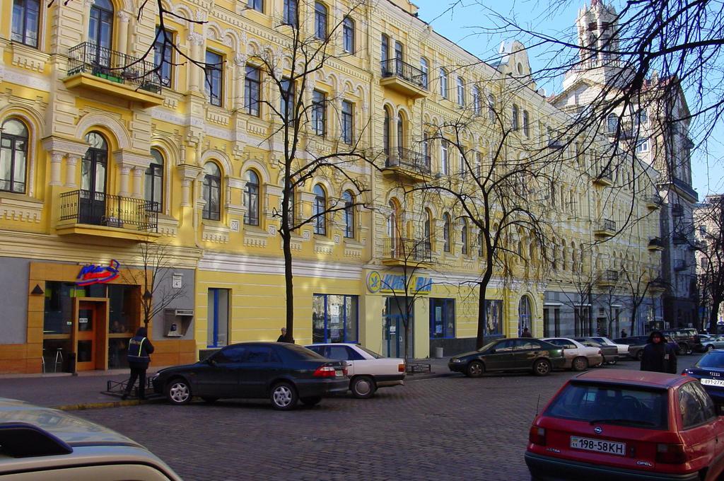 Apartment On Horodetskoho 4 Kiev Exteriör bild
