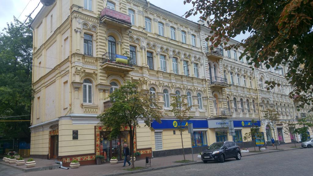 Apartment On Horodetskoho 4 Kiev Exteriör bild